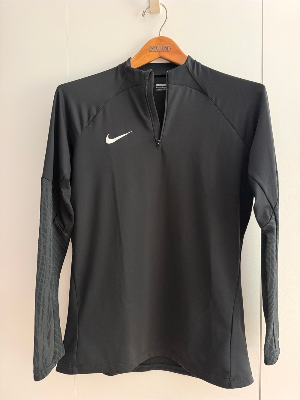 Nike Black Women's Long-Sleeve Quarter-Zip Training Top